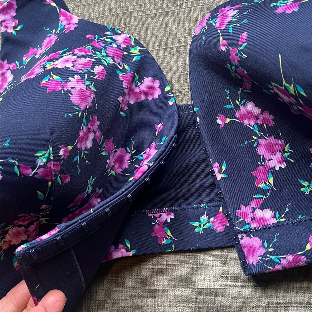 Cacique Floral Lined No-Wire Bra Front Closure Plus Size 44DDD 44F - Picture 4 of 6
